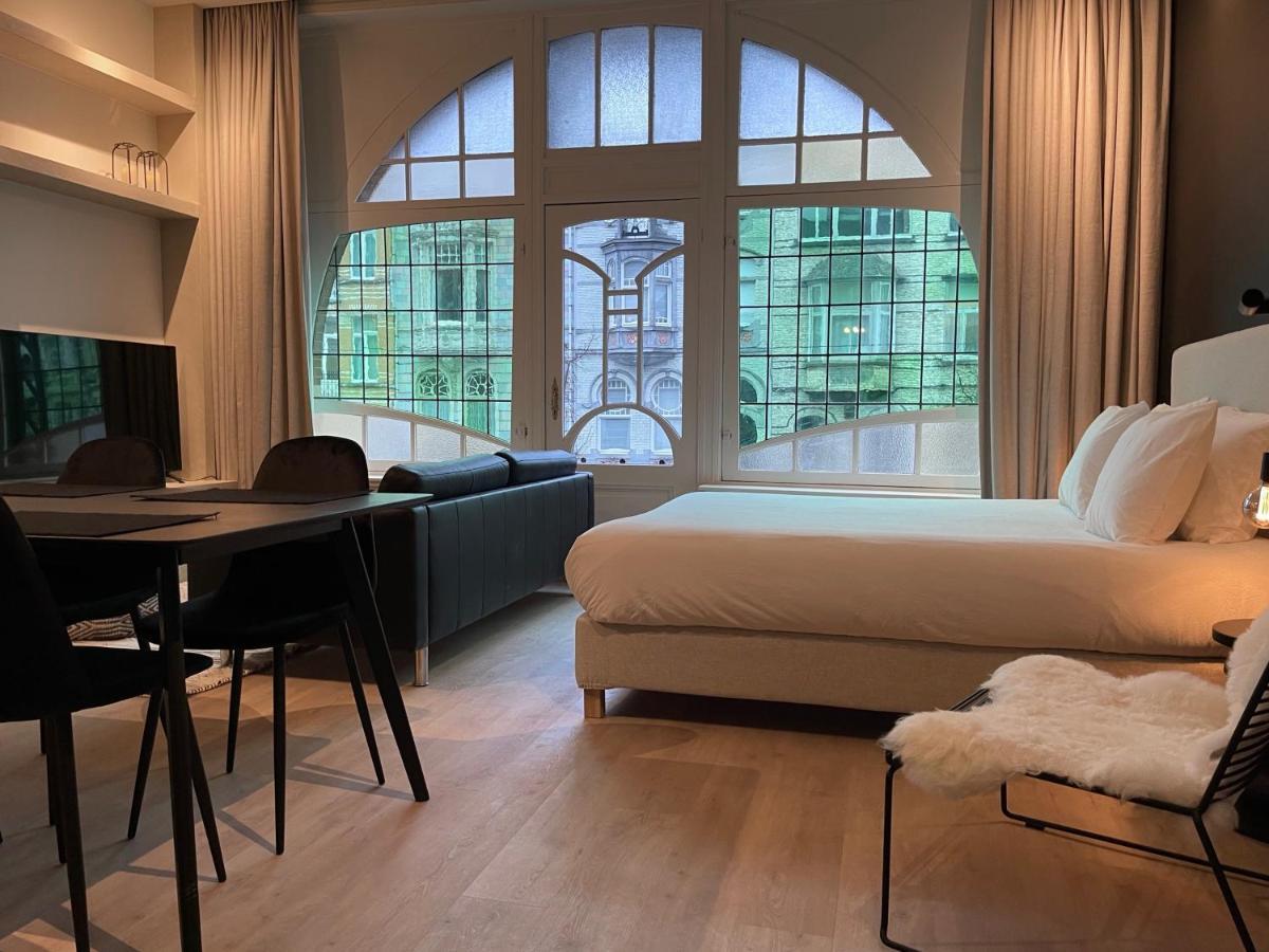 3 Bedroom Art-Nouveau Apartment With Free Parking 헨트 외부 사진